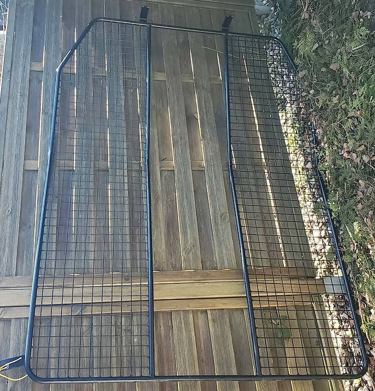 Mercedes-Benz Tutti i ricambio: Grille - paroi de séparation avec passage pour Sprinter H2 – Usato da Bretigny-sur-Morrens venduto da Codyblue 2