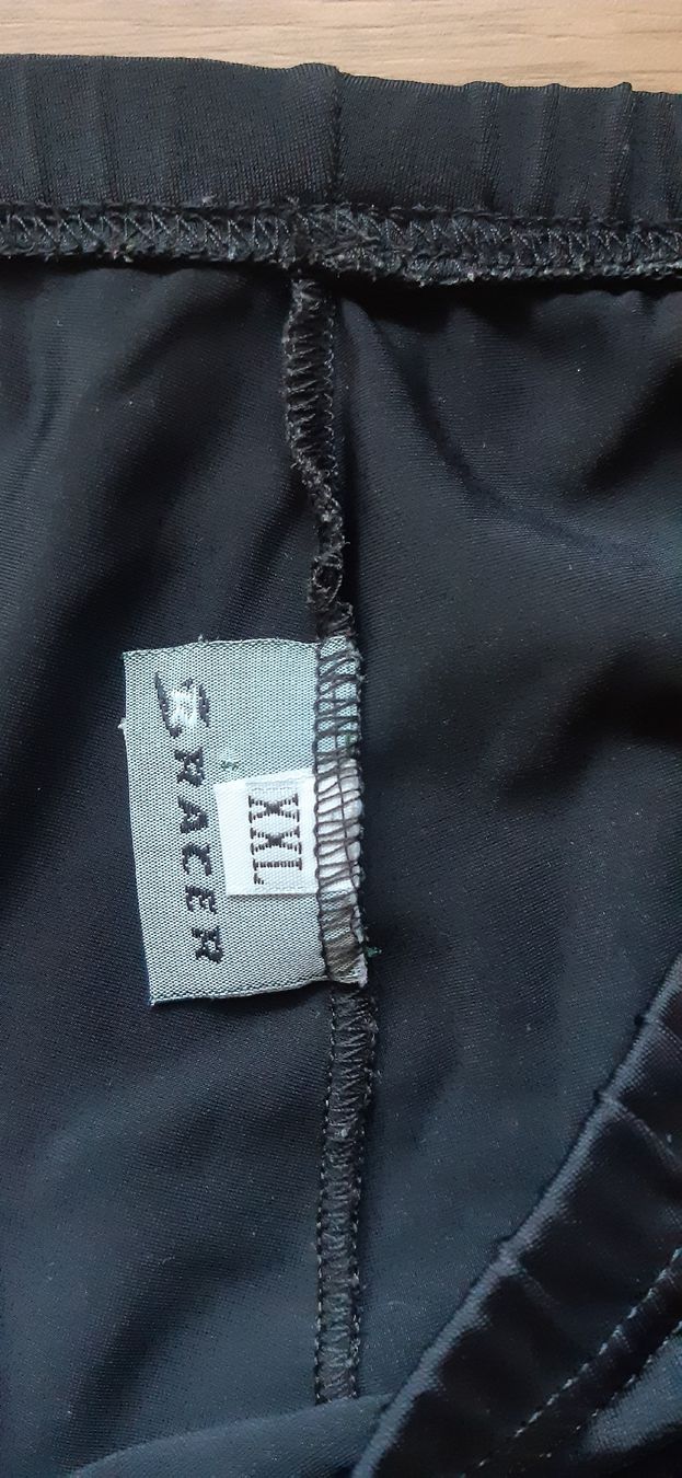 Pantaloni: Damen Radlerhose XXL – Usato da Unterlangenegg venduto da Estrella8 2
