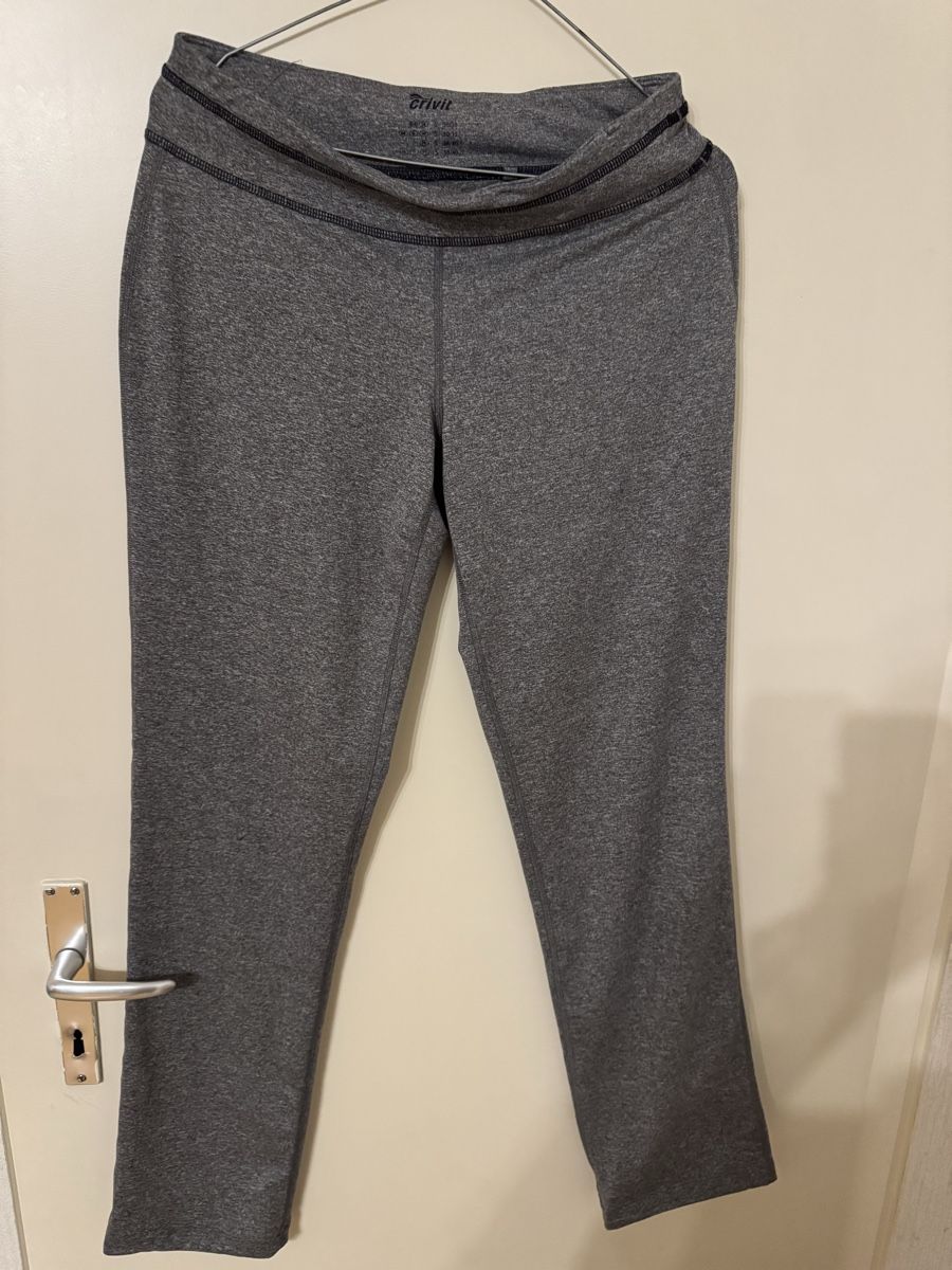 Pantaloni: Sport Hose Gr.36/38 – Usato da zürich venduto da fufinini4