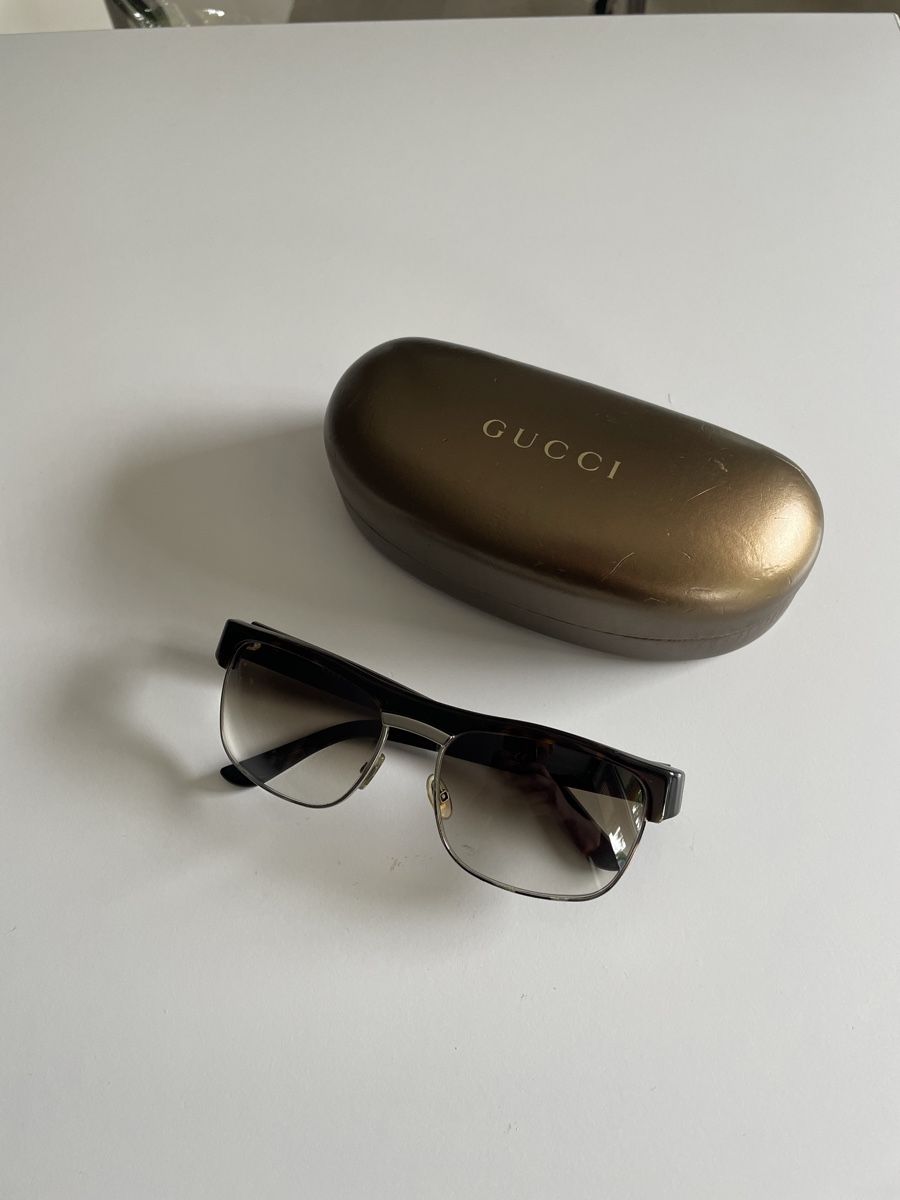 Gucci Occhiali & Lenti: Lunettes de soleil Gucci  – Nuovo (secondo la descrizione) da Genève venduto da rom_8nwv