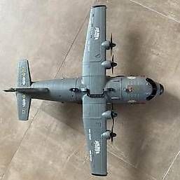 Giocattoli: Avion militaire avec figurines et accessoires – Usato da Vernayaz venduto da kat_h7s2 1
