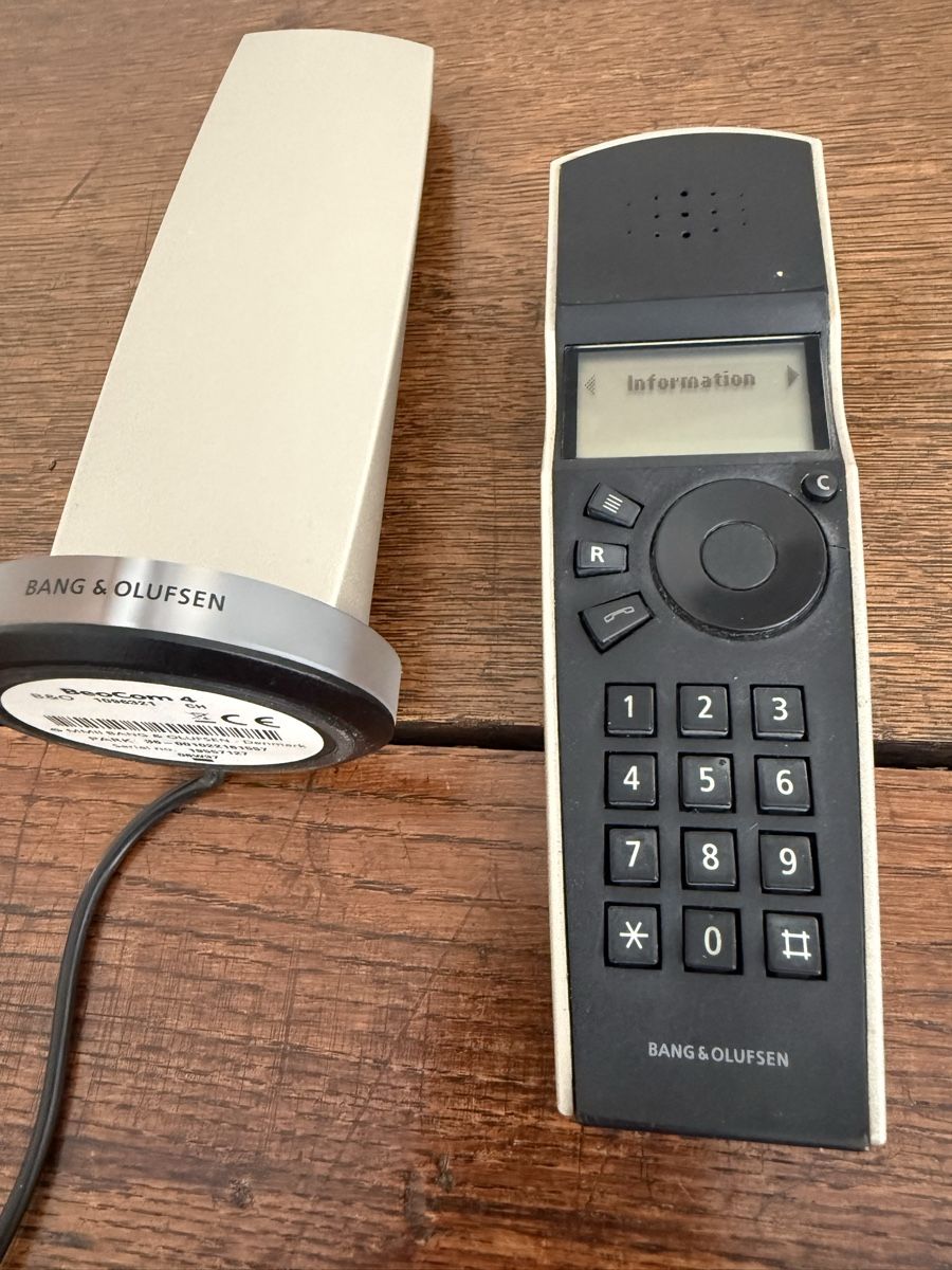 Bang & Olufsen Telefoni: Bang & Olufsen Telefon – Usato da Pura venduto da kire9045ch