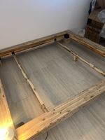 Bettgestell für Matratzen 180/200 guter Zustand