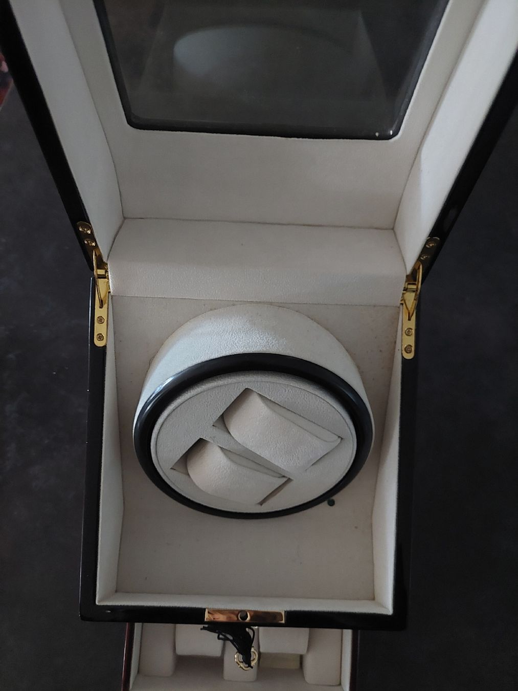 Cofanetto carica e porta orologi: Remontoir pour montres automatiques  – Nuovo (secondo la descrizione) da Le Locle venduto da wchs 4