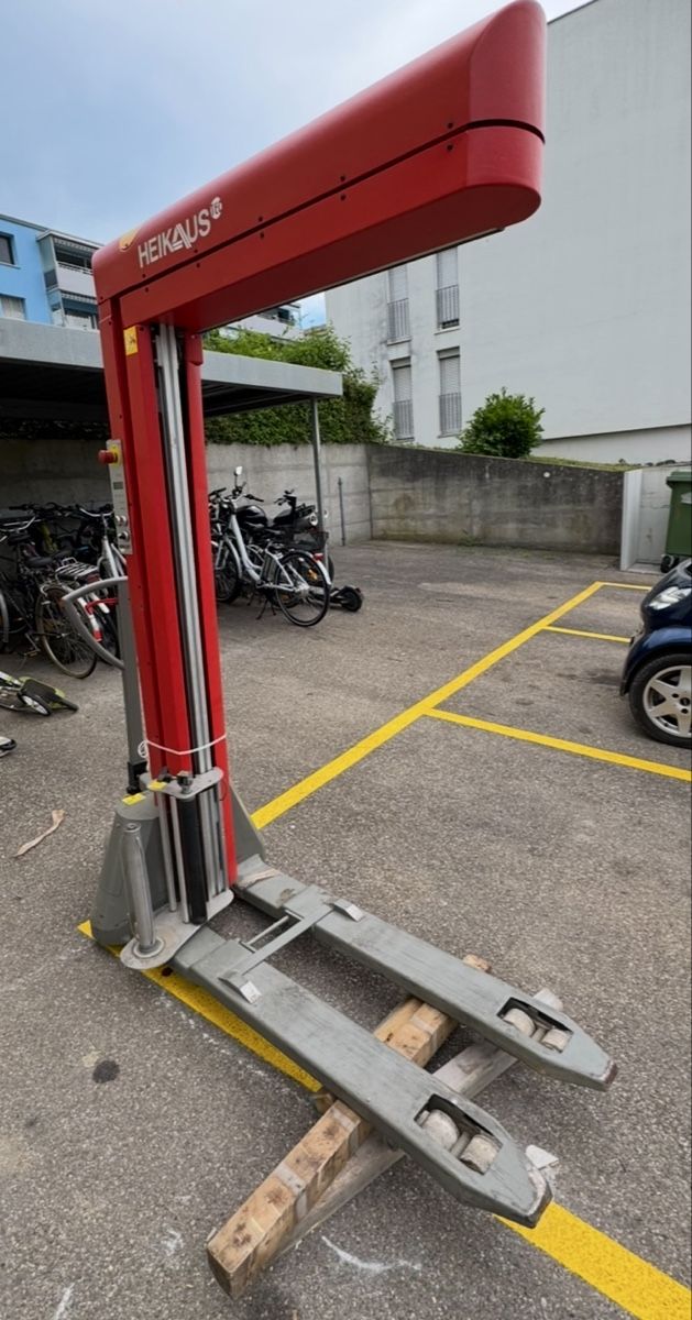 Macchine rilegatrici: Macchina per l'imballaggio di bagagli e pacchi – Usato da Grenchen venduto da faz_qgf2 4