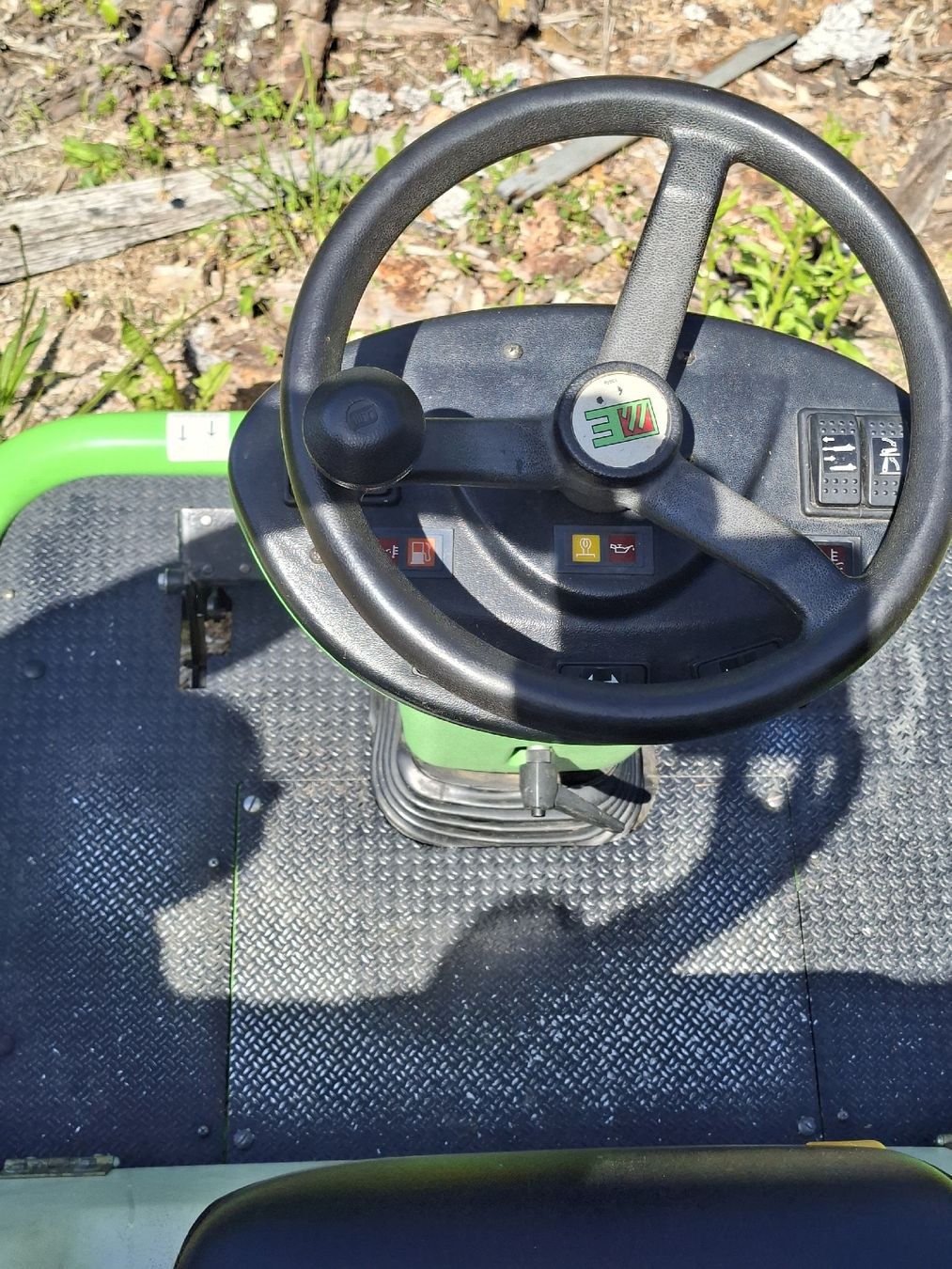 Rasenmäher: Rasentraktor Etesia Hydro 124 D – Gebraucht aus Comano von agr_tyf8 8
