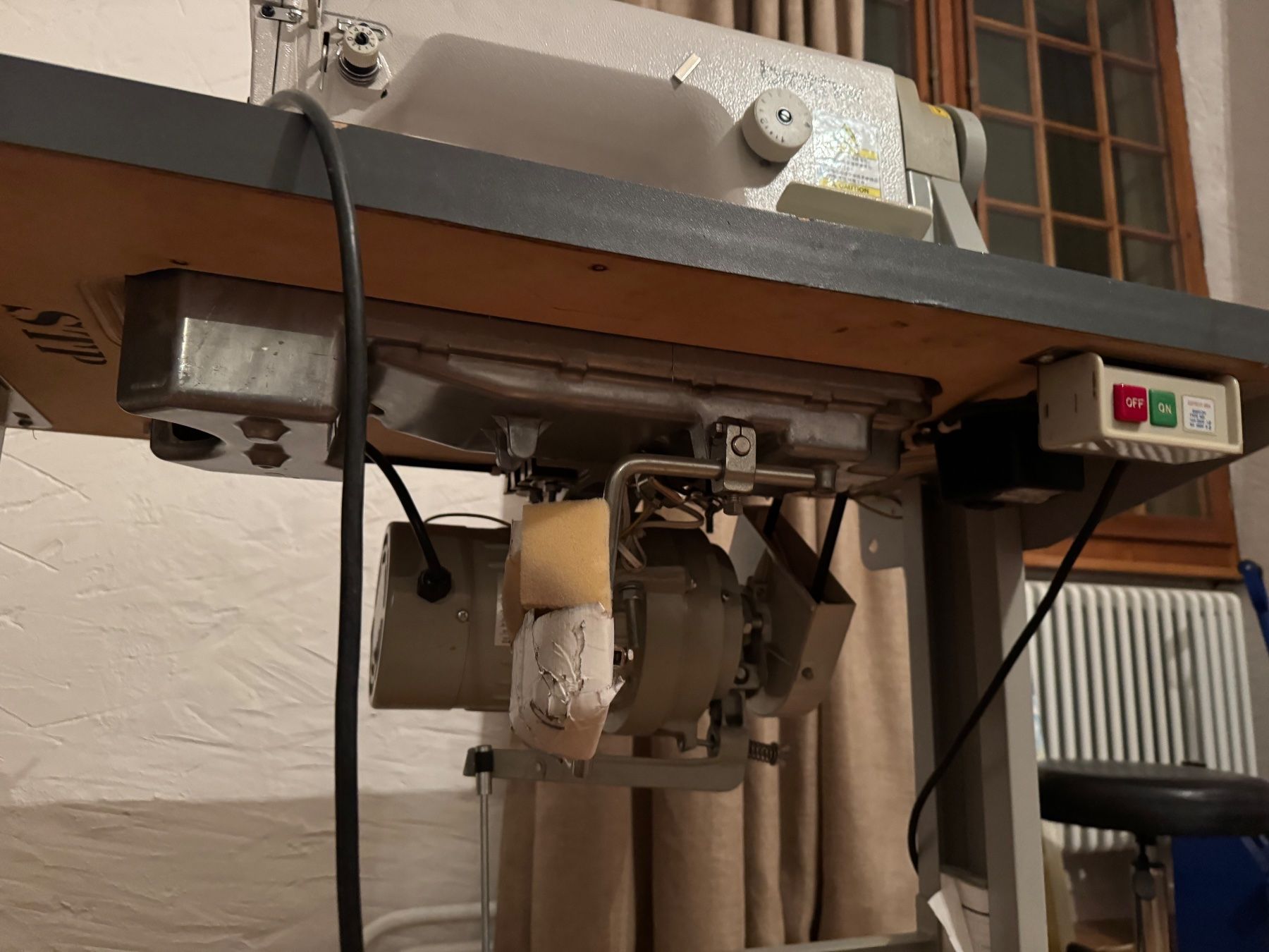 Macchine da cucire: Machine à coudre industrielle – Usato da Perroy venduto da lul_68fh 2