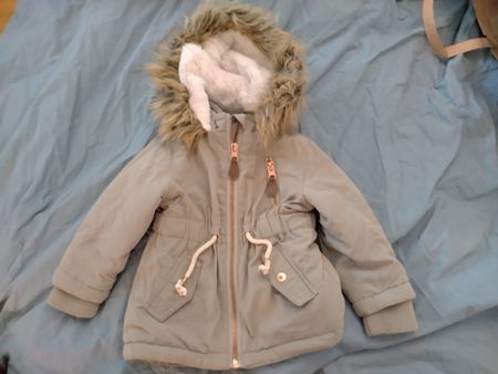 Jolie veste taille 74