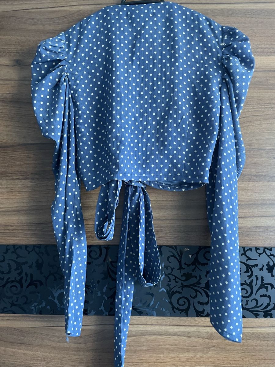 Top: Lorna Lux Blue Polka Dot Top – Nuovo (secondo la descrizione) da Zug venduto da Fashionaddicted.- 2