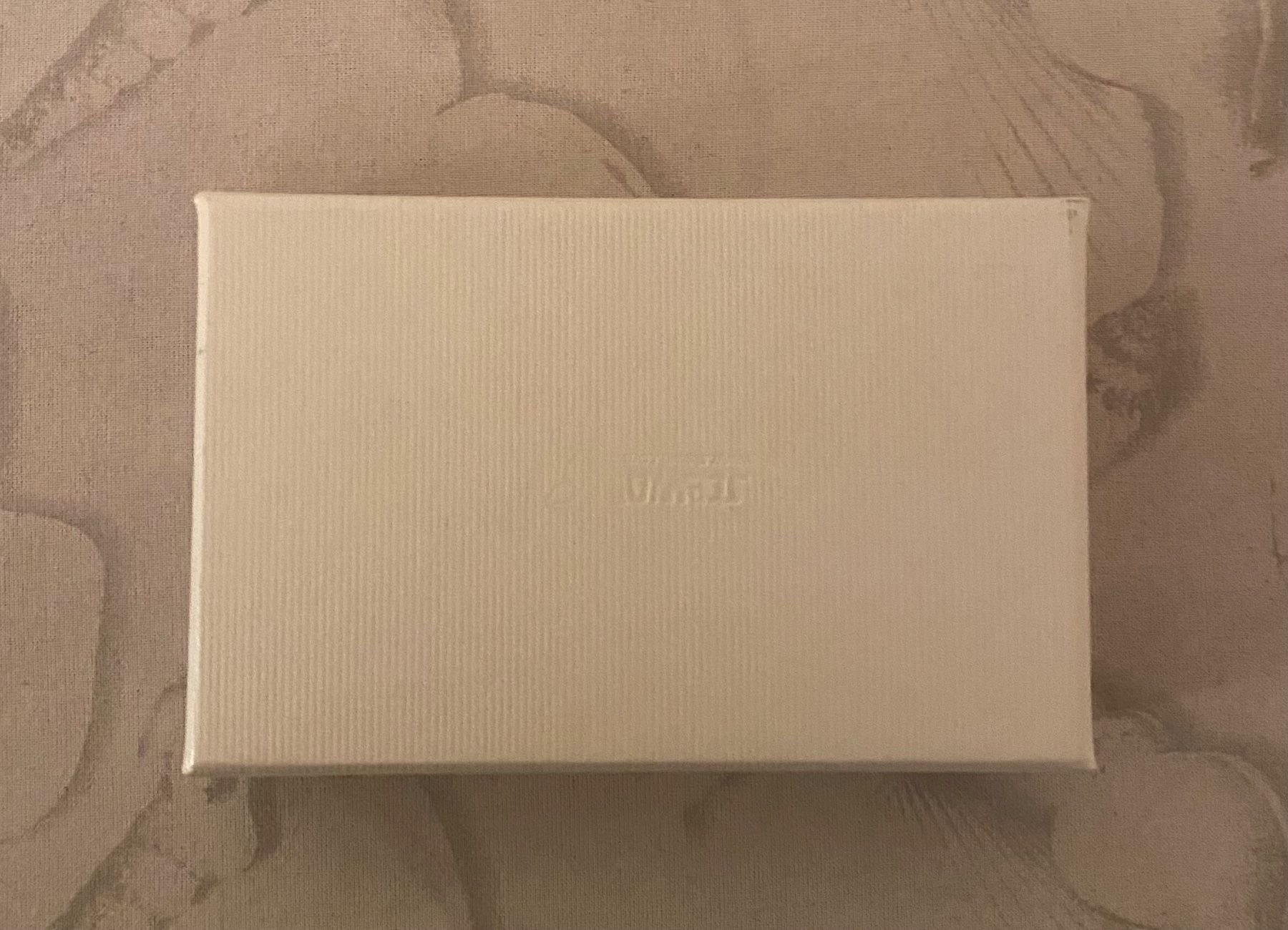 Contenitori & Simili: Kleine Geschenk-/ Aufbewahrungs-Box – Usato da Zürich venduto da Maria2021 2