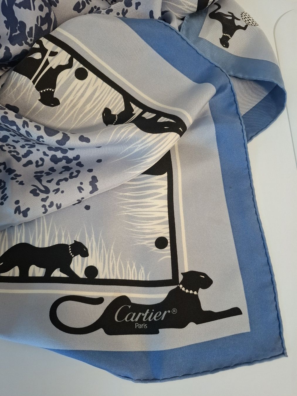 Cartier Foulards & écharpes: Cartier – D'occasion à Gudo par Chris582