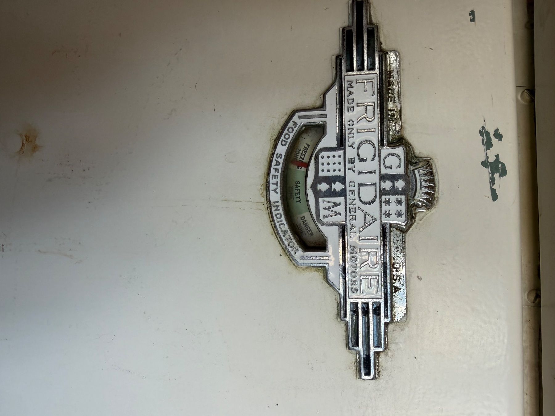 Armadi: Frigidaire von 1937 – Usato da Zürich venduto da Zebe 3