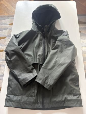 ZARA Regenjacke gefüttert gr. 140