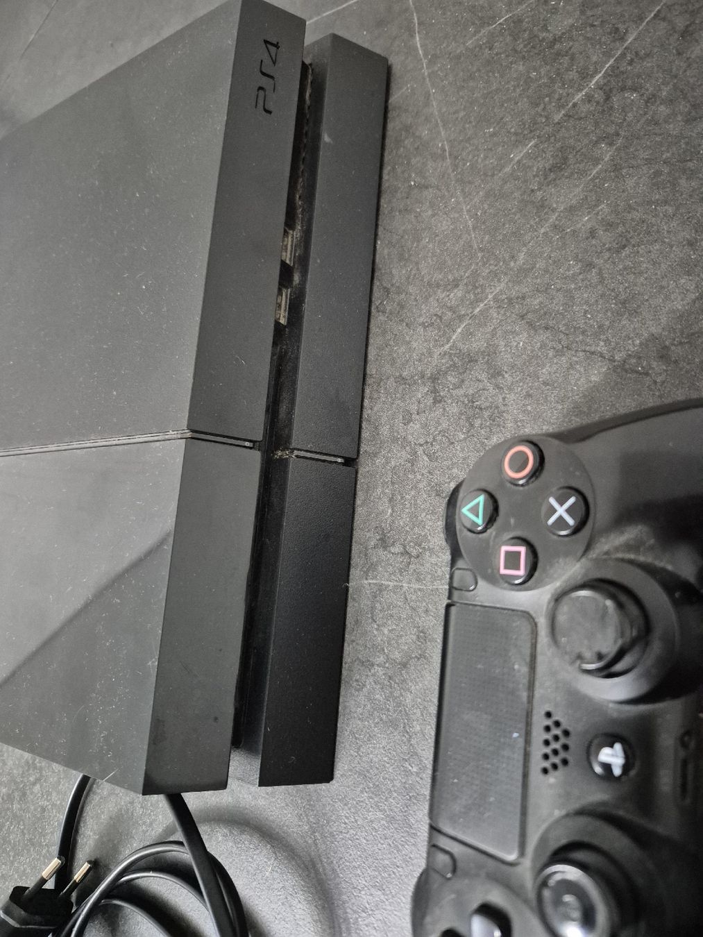 Sony Console: Playstation 4 + Controller ab 1 CHF – Usato da Krauchthal venduto da ws2_kyn8 1