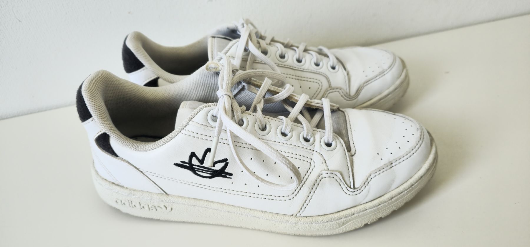 Adidas Scarpe da donna: Adidas Gr. 39 1/2 weiss – Usato da Luzern venduto da TausendD 1