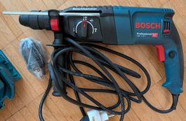 Bosch Professional Bohrhammer GBH 2-26 F (830 W)