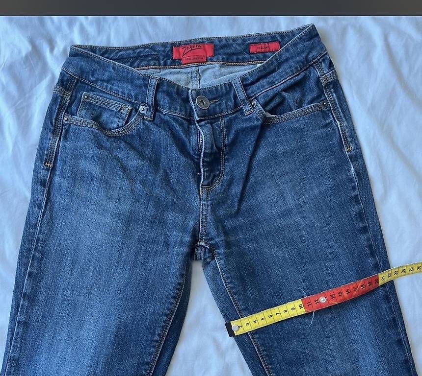Jeans: blaue vintage jeans – Usato da Sempach venduto da Soleil347 3