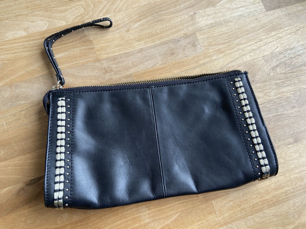 Mango Taschen: Clutch mit Nieten MANGO – Gebraucht aus Dietlikon von Luna77 1