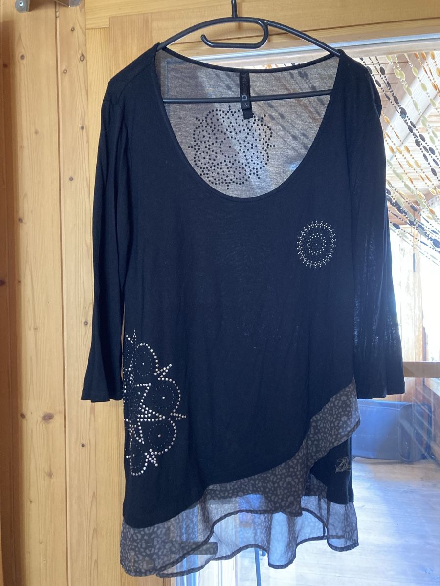 Desigual T-Shirts: Desigual Shirt Gr. L – Gebraucht aus Mülenen von Rapunzel99