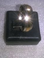 RING EDELSTHAL VERGOLDET UND SILBER FARBE,,,GLANZIG