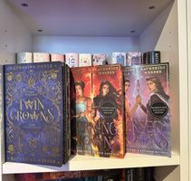 Katherine Webber und Cathrine Doyle Twin Crowns 1-3