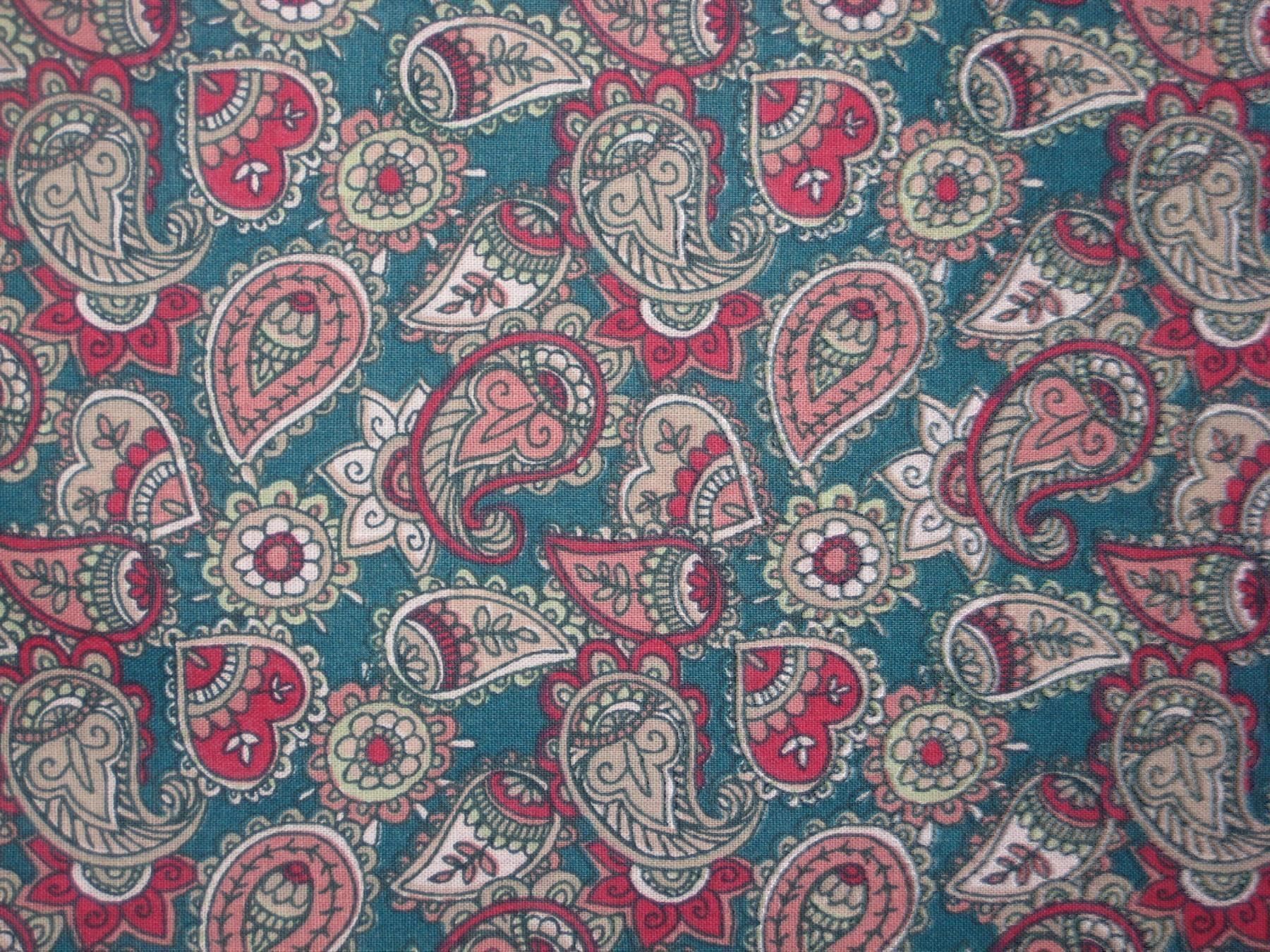 Tessuti: Baumwollstoff petrol mit beere Paisleymuster – Nuovo e nell'imballaggio originale da Füllinsdorf venduto da Schlupp 1