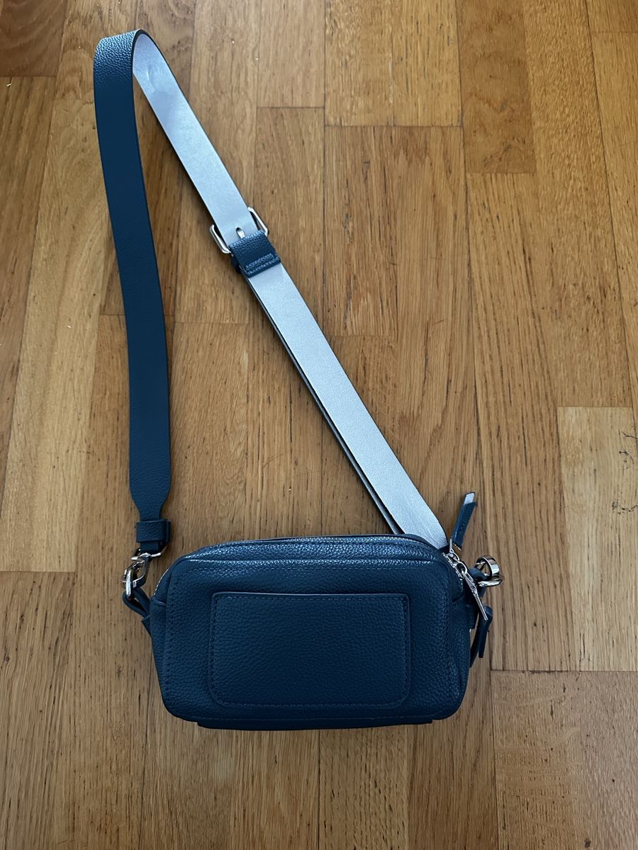 Esprit Taschen für Damen: ONASMALLSHLDR Umhängetasche Esprit – Neu (gemäss Beschreibung) aus Buchs SG von mar_pfp5 1