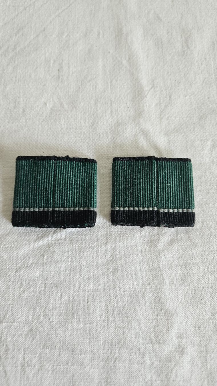 Armée suisse Uniformes: Achselschlaufen 52 der Schweizer Armee  – D'occasion à Ettingen par samiba 1