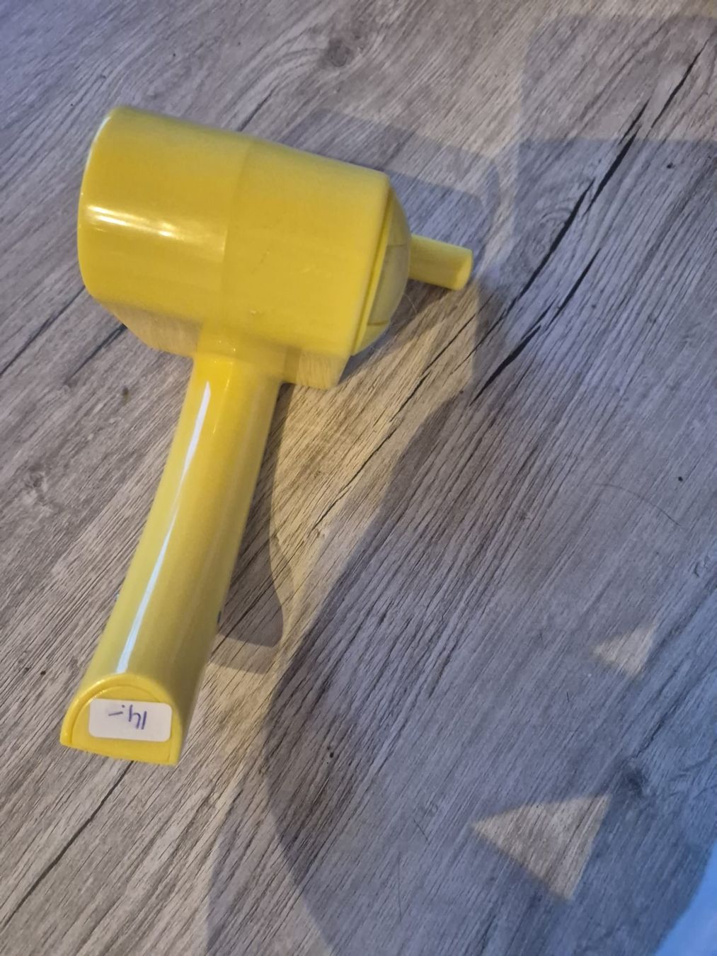 Elettrodomestici da cucina: Râpe à fromage rotative vintage jaune moutarde. – Usato da Penthalaz venduto da cel_zv7p 3