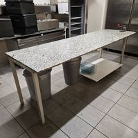 Tisch I Pizzatisch Metallbeine mit Granitabdeckung 253 cm