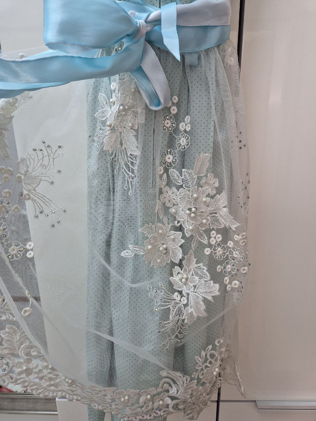 Vestiti: Dirndl, hellblau mit Spitzenschürze, Gr. 32, inkl. Bluse👗 – Usato da Richterswil venduto da ChristinW01 4
