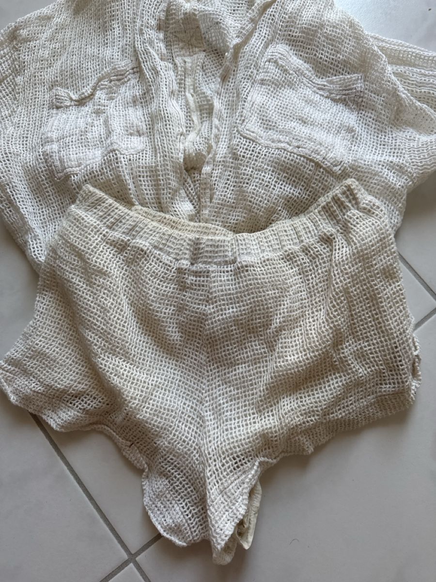 Pull&Bear Lots de vêtements: Ensemble Pull&Bear chemise short crochet blanc taille S – D'occasion à Malleray par sam_9bkx 3
