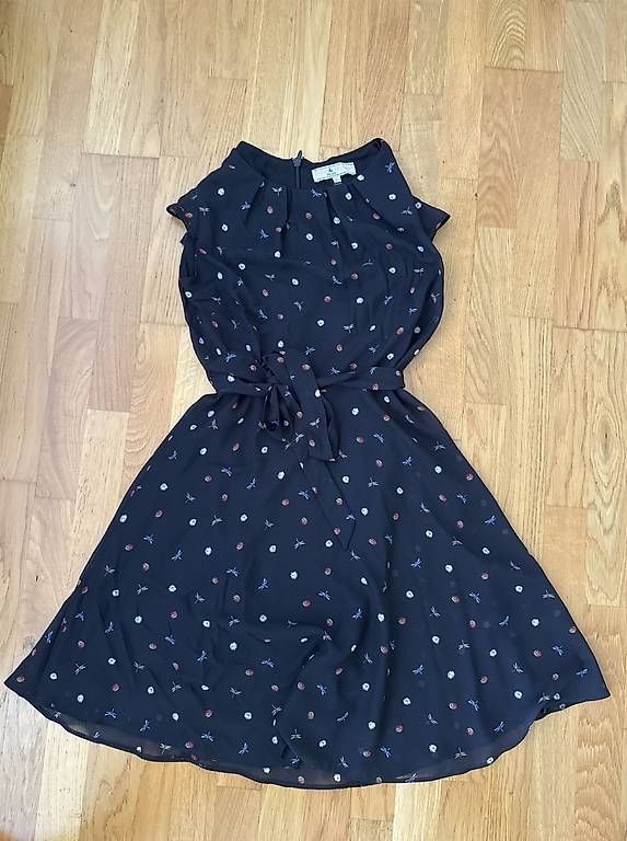 Kleider: Sommerkleid - Grösse UK 8 / EU 36 – Gebraucht aus Sursee von nl9_tj59