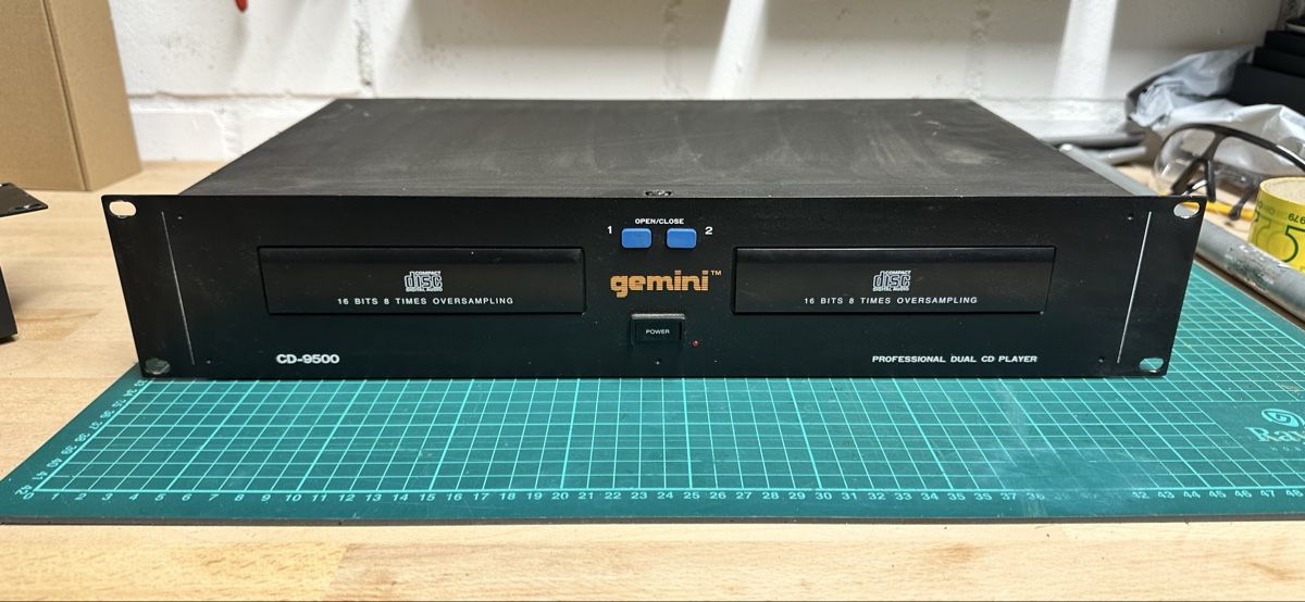 CDs: Gemini CD-9500 Professioneller Dual CD Player gebraucht – D'occasion à Umiken par SRixe 1