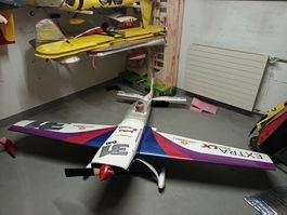 Extra 330 Hangar 9
