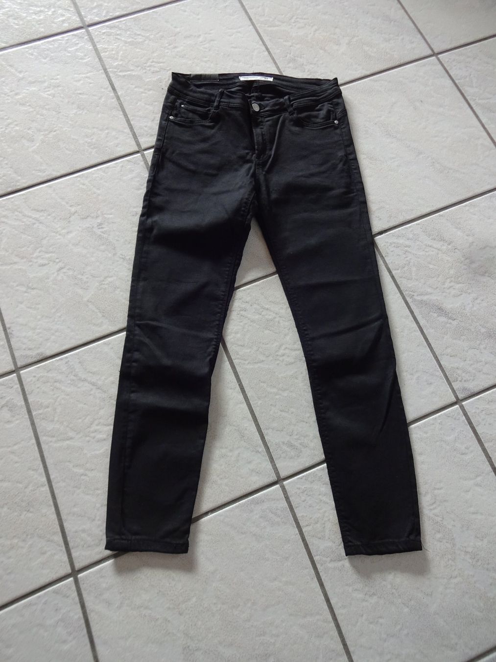 Zara Jeans: Super Jeans/Zara – Nuovo (secondo la descrizione) da Rothrist venduto da Mistery1