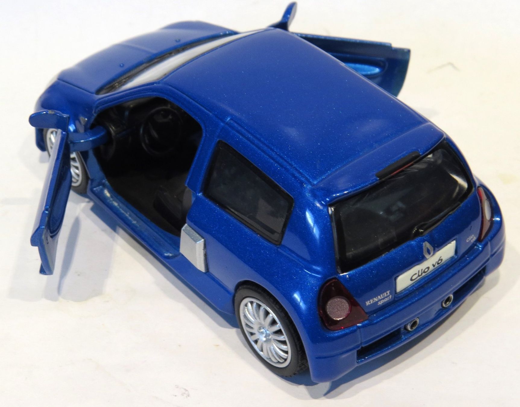 Renault Modellini d'auto: Renault Clio V6 2003 – Difettoso da Ettingen venduto da campione_1 2