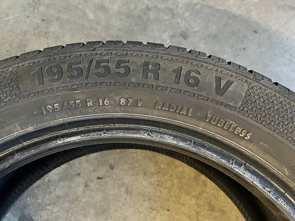 Pneumatici & Ruote complete: Pneus été 195/55R16 comme neuf  – Usato da Aigle venduto da Sub087 2