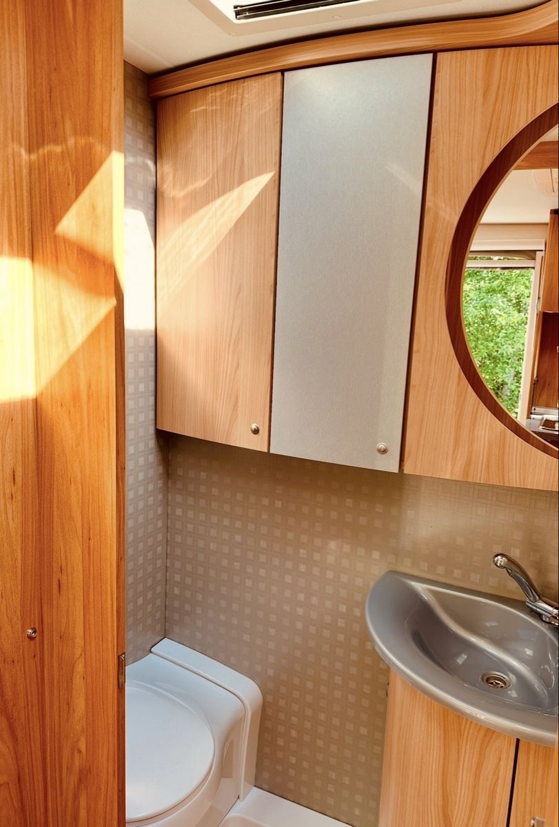 Bürstner Camping Fahrzeuge: Caravane Burstner 500TK Flipper – Gebraucht aus Salins von OliPil 1