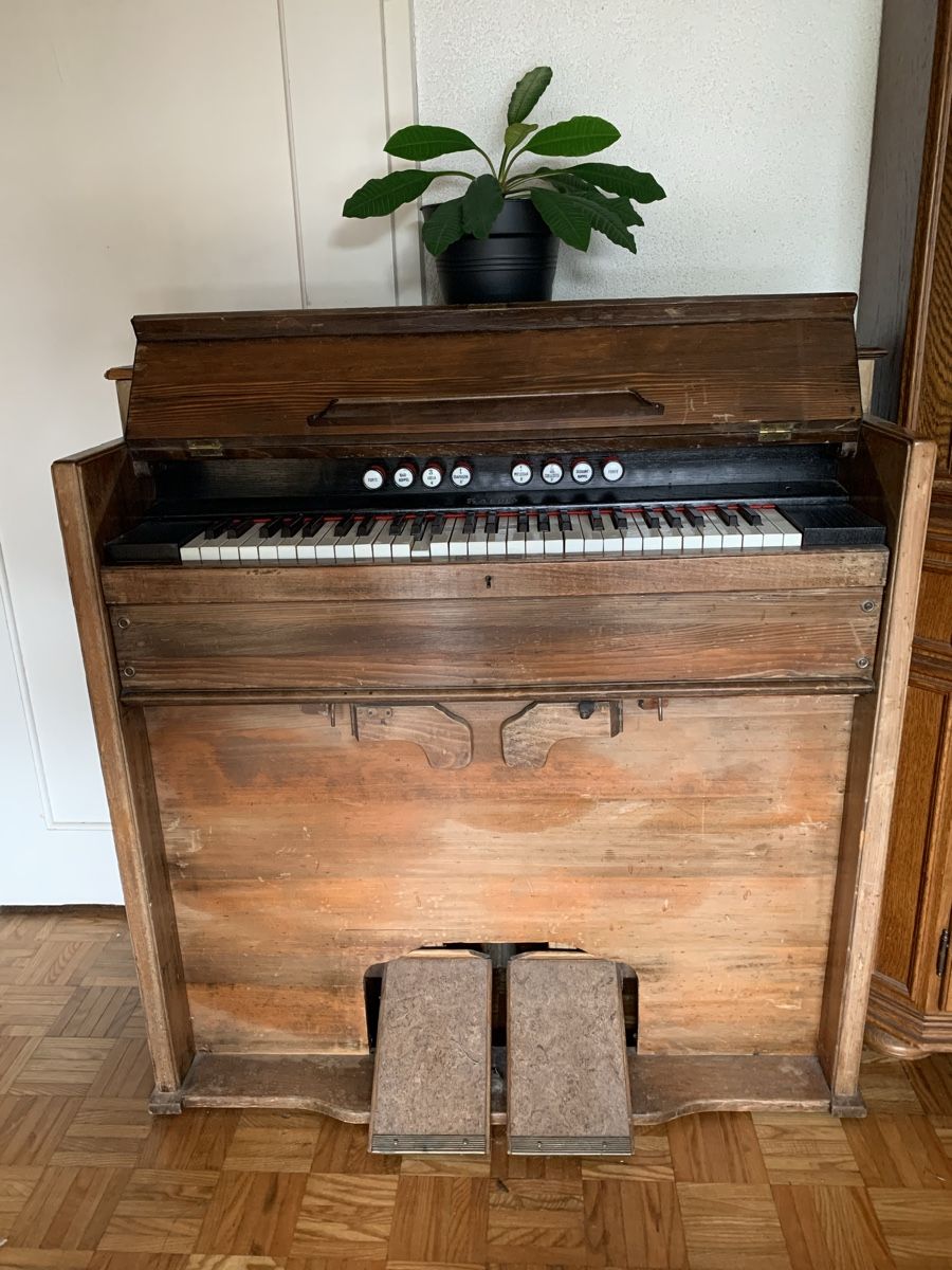 Musikinstrumente: Harmonium  – Defekt aus Ostermundigen von Kernen3072 2