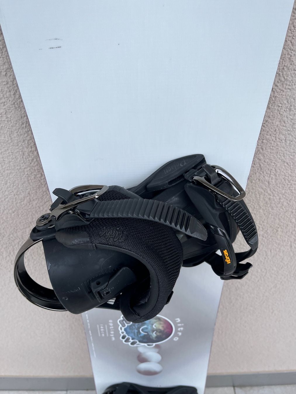 Snowboard Nitro Board: Snowboard Nitro Optisym 146 cm mit Vibram Bindung – Usato da Hildisrieden venduto da ste_8mcc 3