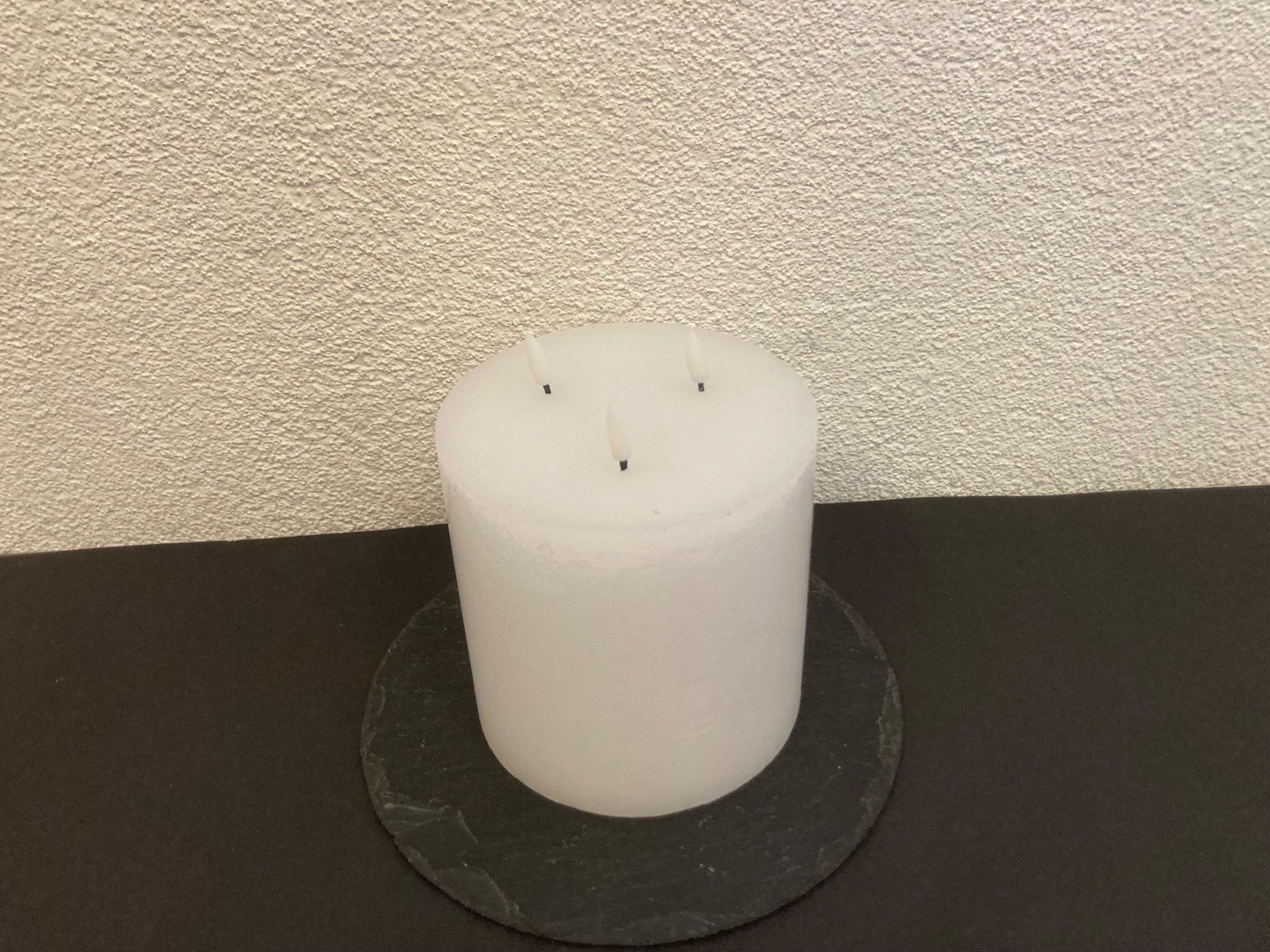 Candele: LED Echtwachs 3-Docht Kerze, 15 x 15 cm, weiss,Timerfunktion – Nuovo e nell'imballaggio originale da Neuenhof venduto da jorogo 2