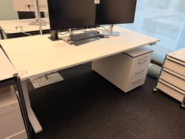 Echo höhenverstellbarer Bürotisch (Lot 61) 8304 Wallisellen