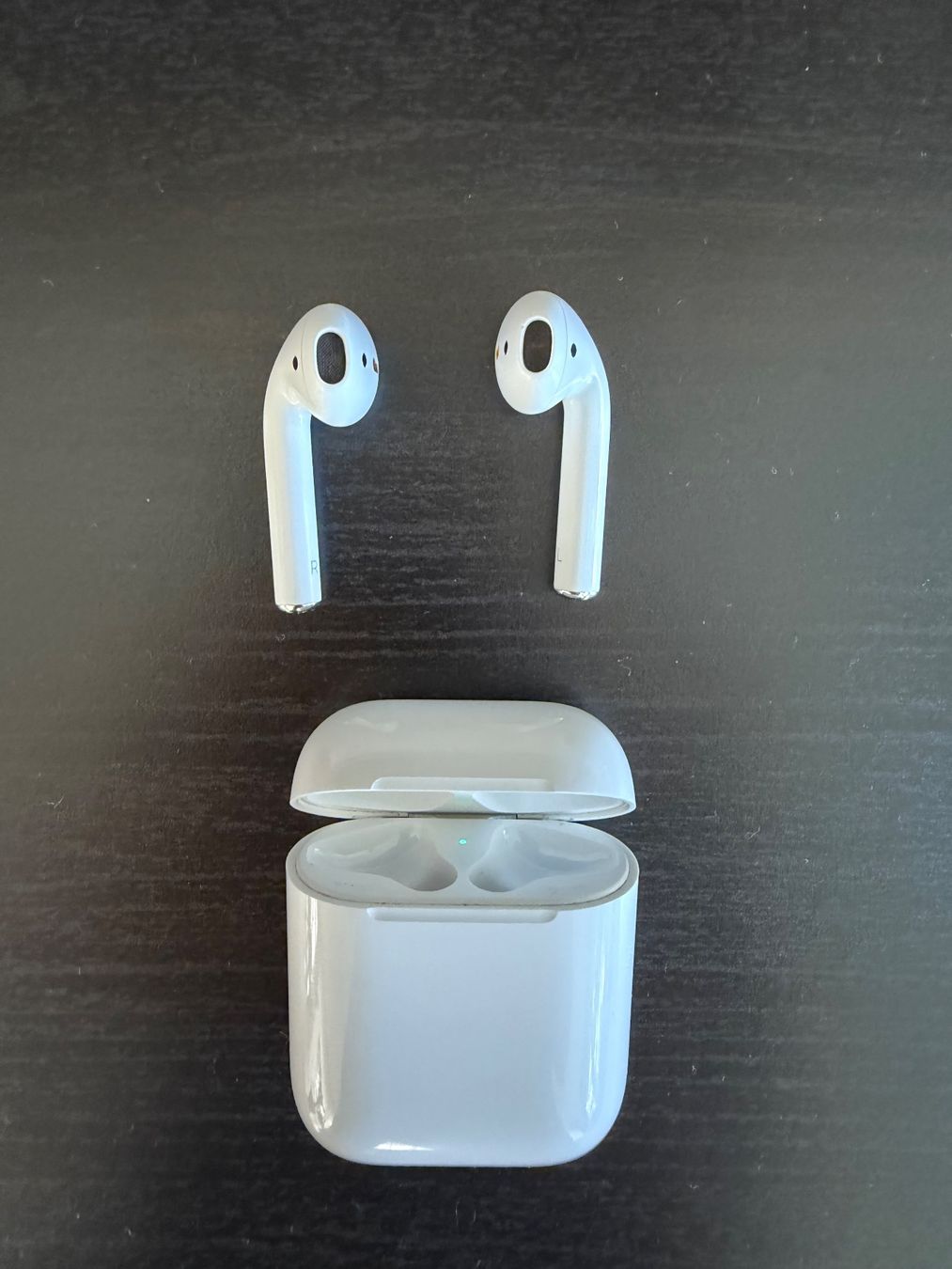 Apple Cuffie: Apple AirPods 2 – Usato da Au ZH venduto da MBER8804 4