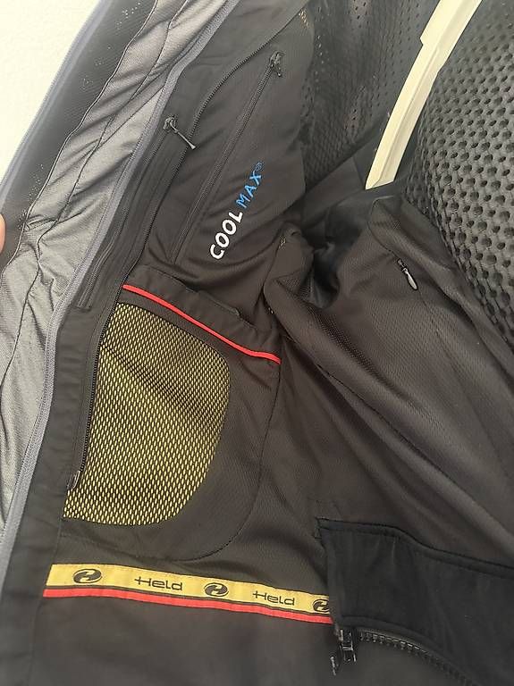 Lotti di vestiti: Motorradjacke und Hose – Usato da Zollikofen venduto da Midi06 3