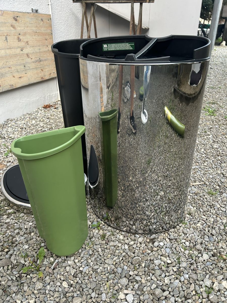 Brabantia Poubelles: Brabantia Touch Bin recycle chrom 30 liter – D'occasion à Ibach par heifla 7