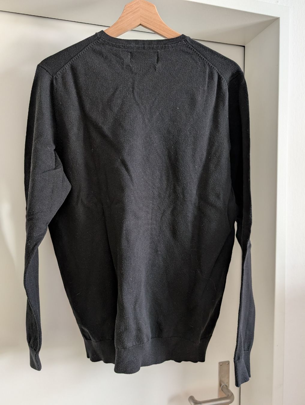 Pulls & Sweat-shirts: Herren Pullover V-Neck Jack & Jones schwarz Grösse M – D'occasion à Zürich par ver_q759 1
