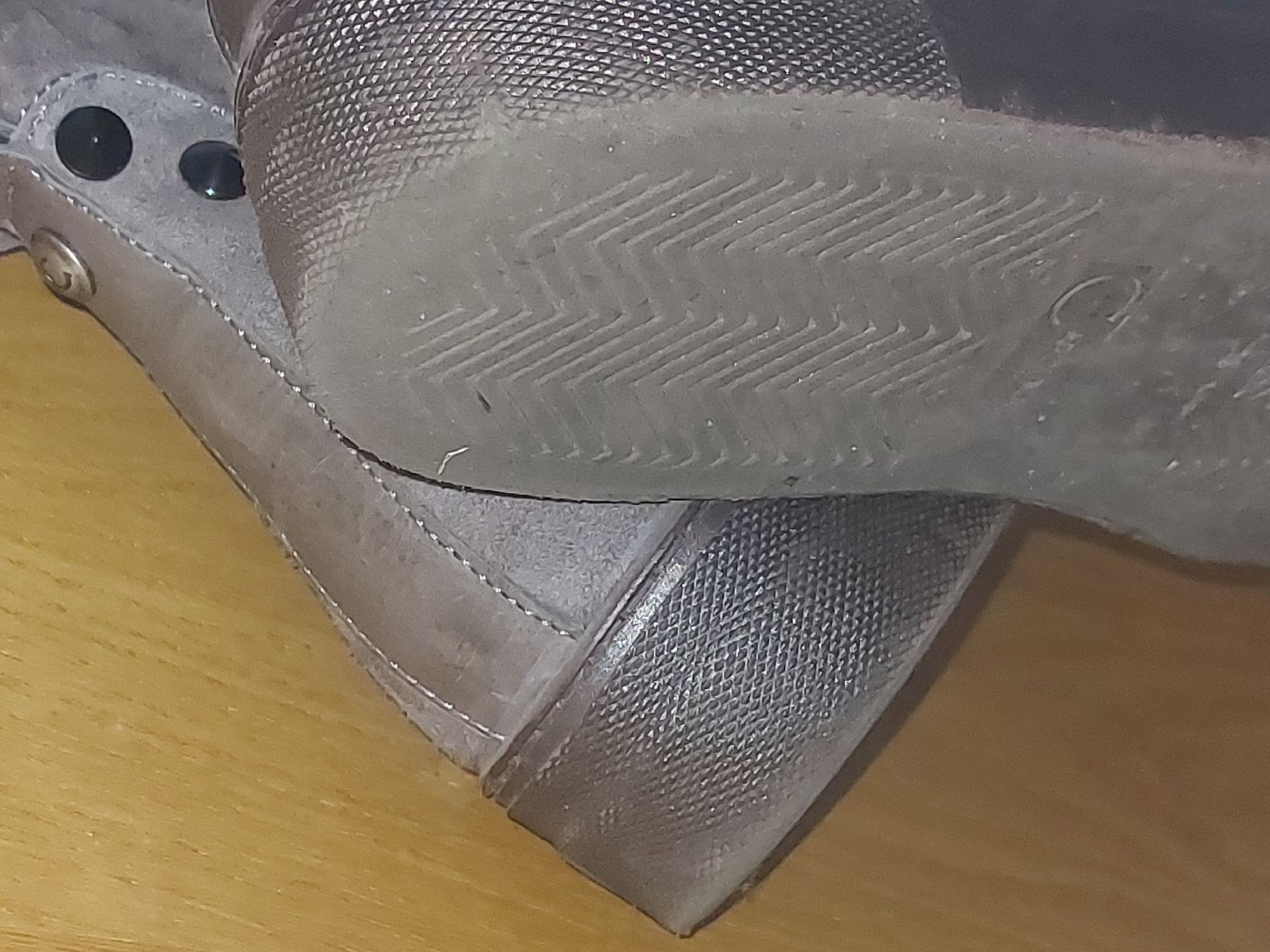 AGL Damenschuhe: AGL Stiefeletten 36 – Gebraucht aus Münchenstein von luksack 6