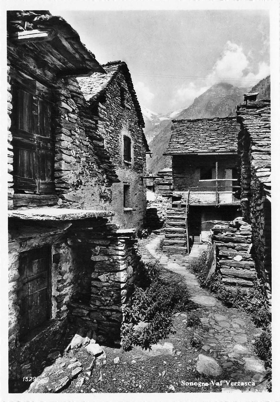 Cartoline postali: Sonogno val verzasca G – Usato da Biasca venduto da Blenio71