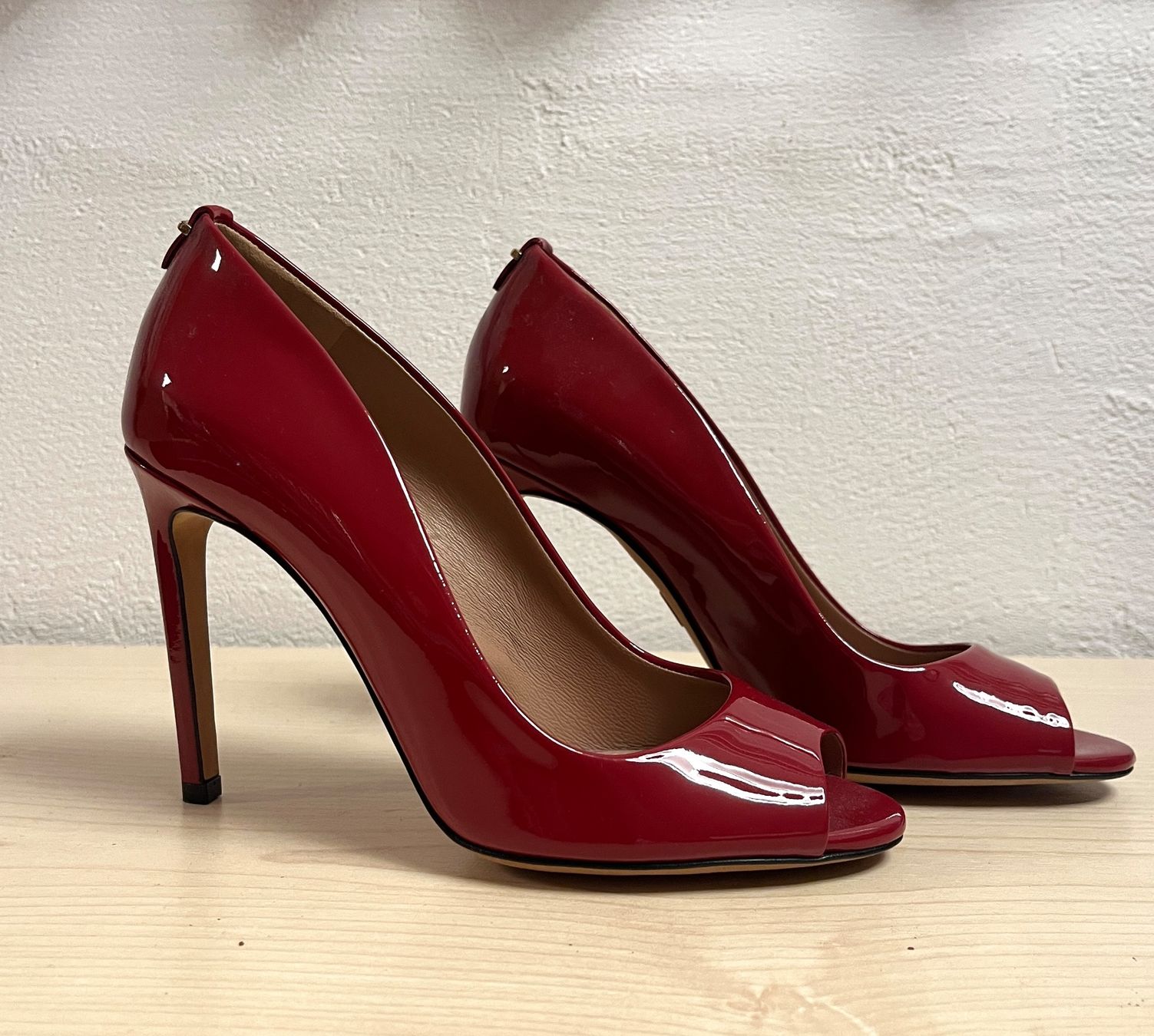 Hugo Boss Scarpe da donna: Hugo Boss Peeptoes Gr 36 – Nuovo (secondo la descrizione) da Domat/Ems venduto da Kollers65